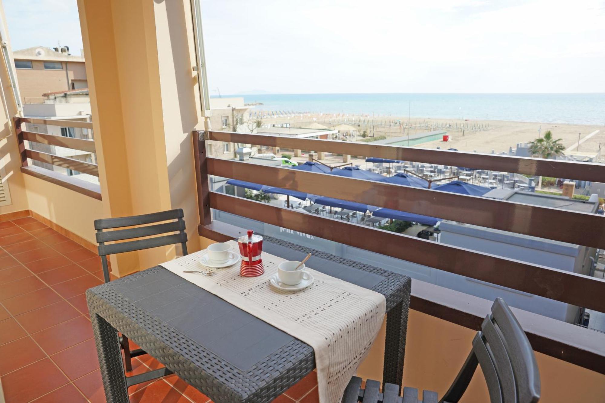 Residence La Rosa Di Nettuno Marina di Grosseto Eksteriør billede