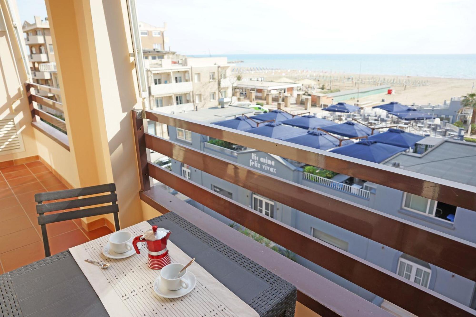 Residence La Rosa Di Nettuno Marina di Grosseto Eksteriør billede