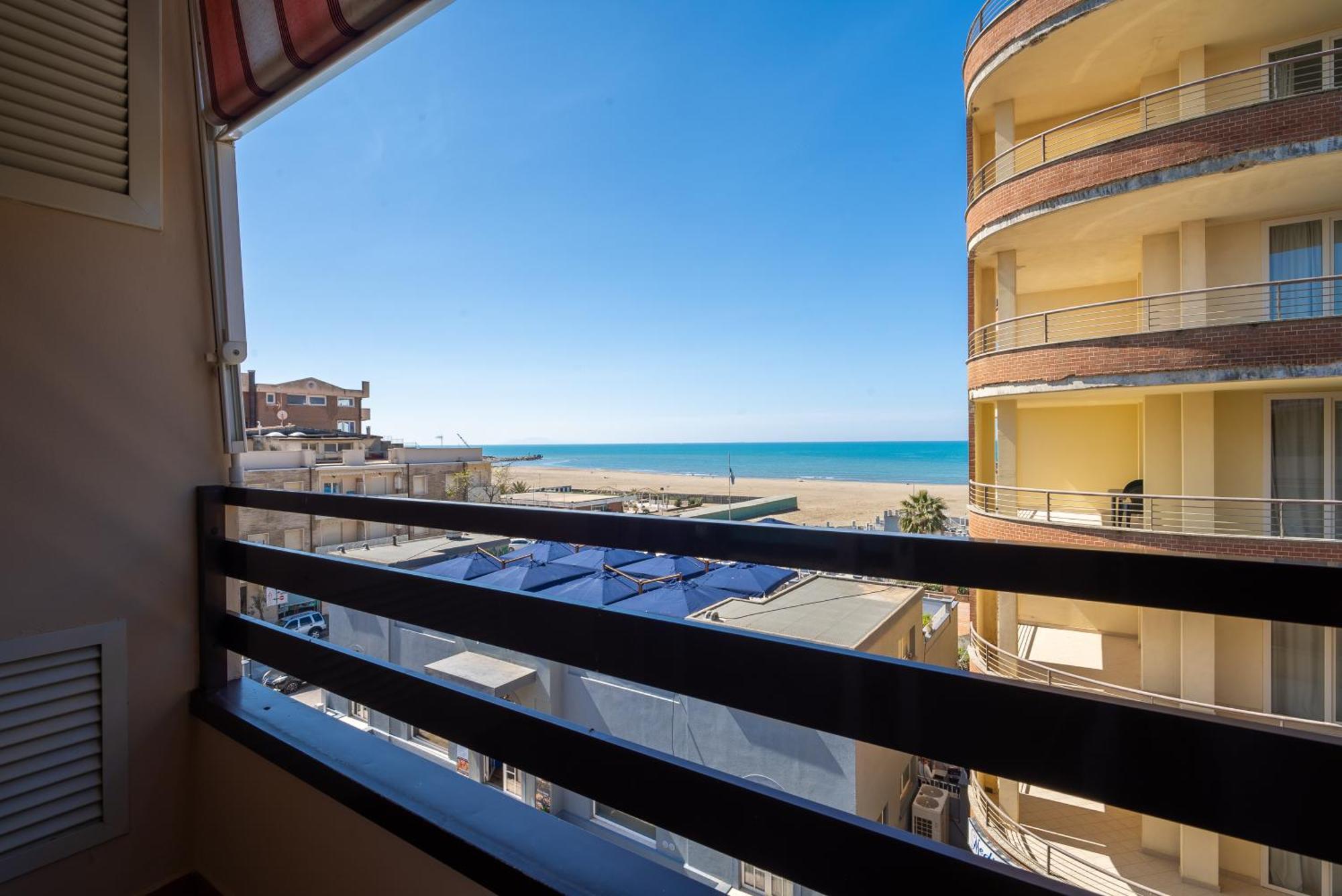 Residence La Rosa Di Nettuno Marina di Grosseto Eksteriør billede