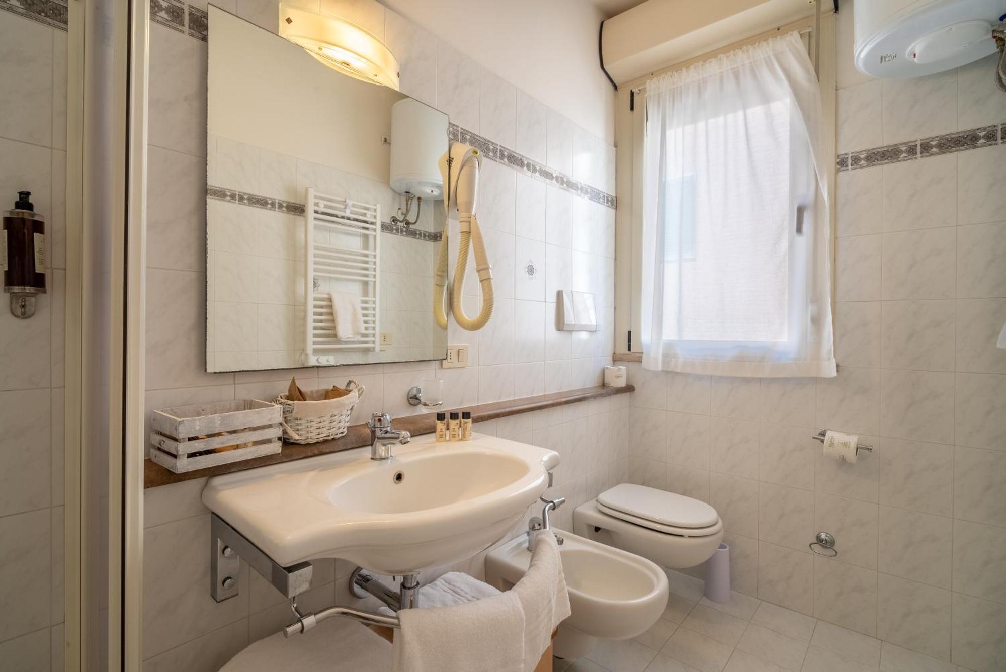 Residence La Rosa Di Nettuno Marina di Grosseto Eksteriør billede