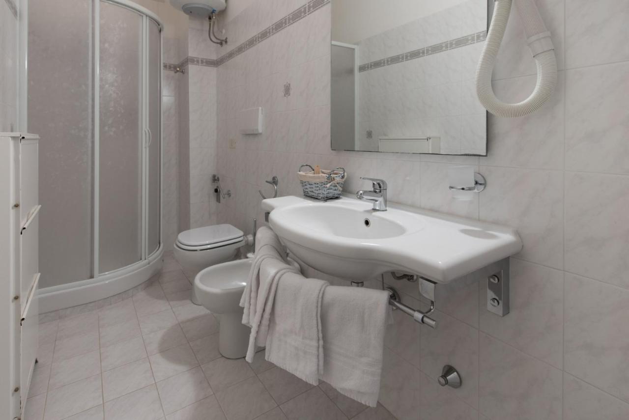 Residence La Rosa Di Nettuno Marina di Grosseto Eksteriør billede